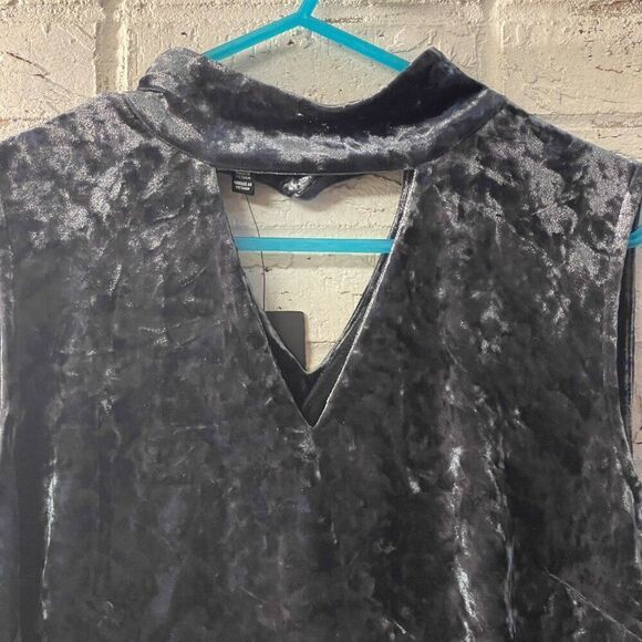 Jones New York Velvet Sleeveless Halter Top Size Large NWT - Picture 2 of 11